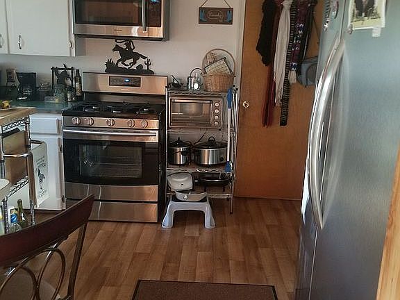 3rd image of 2412 Crocker Ave