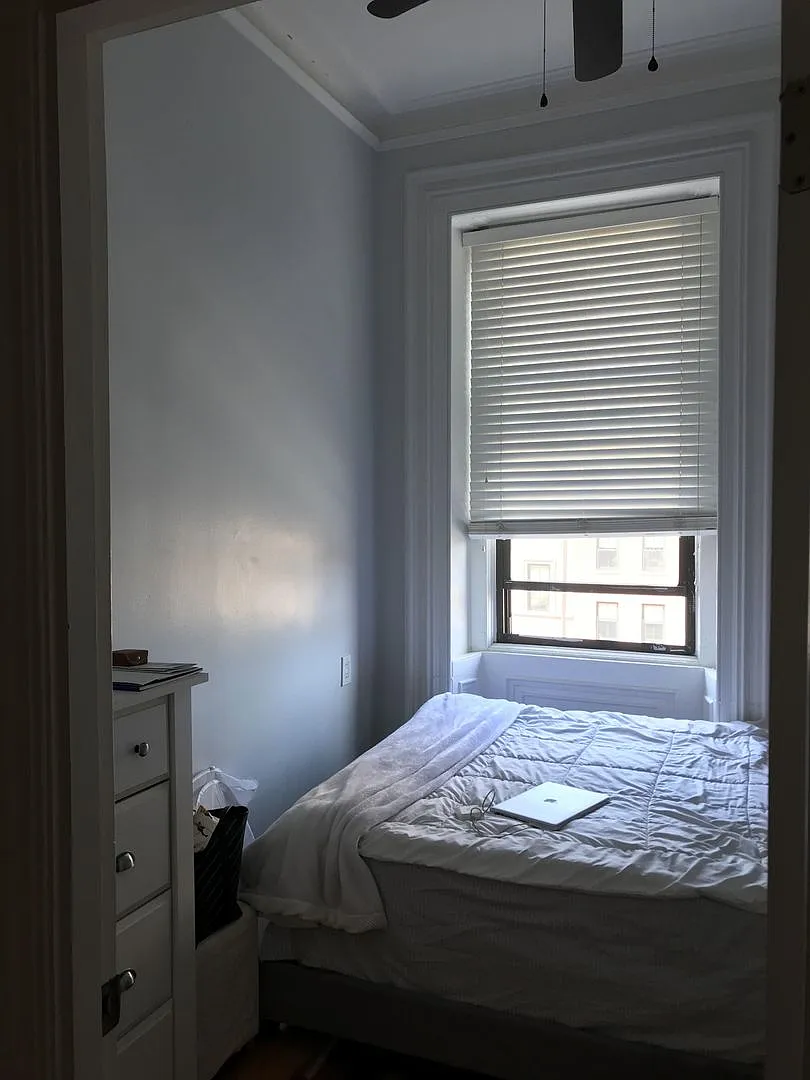 Charming 2-Bedroom in Back Bay No Broker Fee! — Photo 4