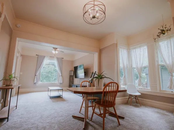 624 South Garfield Avenue, Janesville, WI 53545