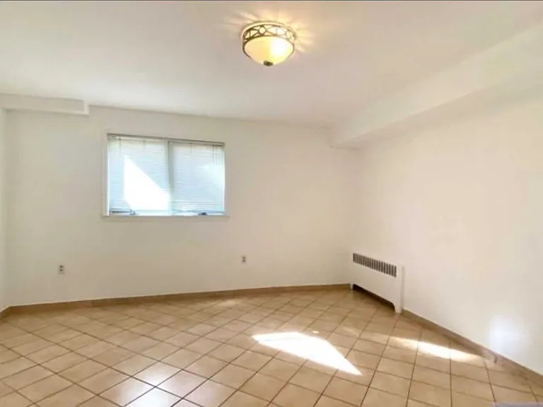 330 Westview Ave #1 — Photo 9