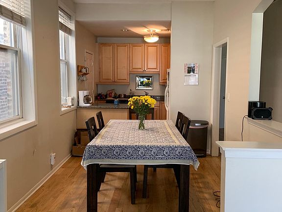 4th image of 1952 N Lincoln Ave APT 3