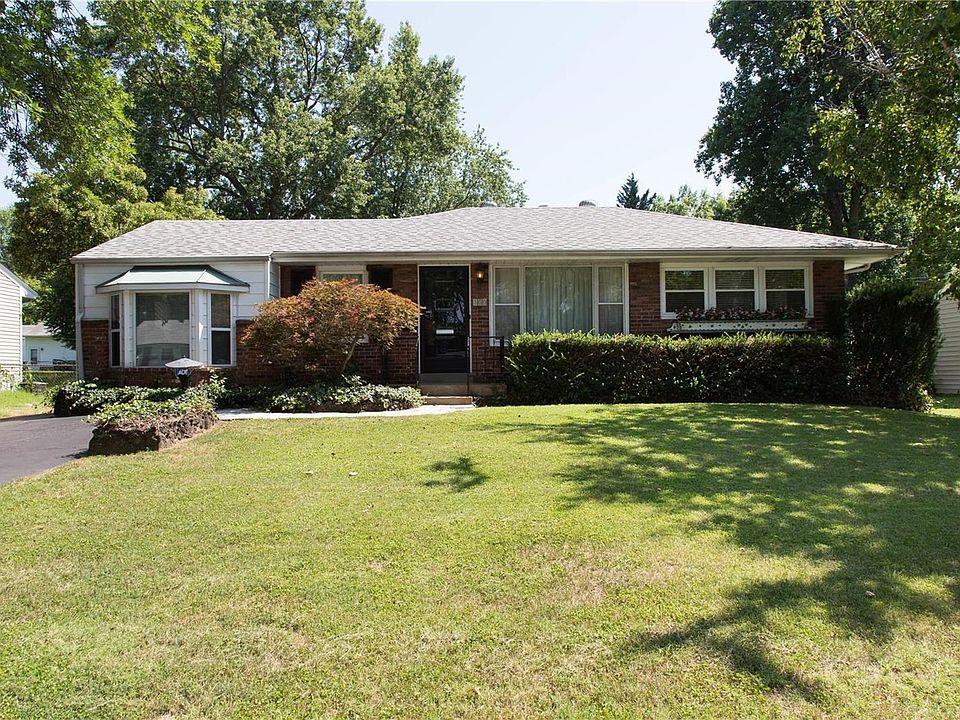Welcome to 160 St. Anthony, Florissant, Mo. 63031