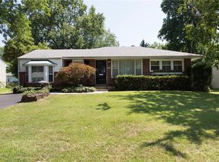 160 Saint Anthony Ln, Florissant, MO 63031