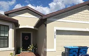 3 bed, 2.0 bath, 1738 sqft, $2,200 — Photo 1