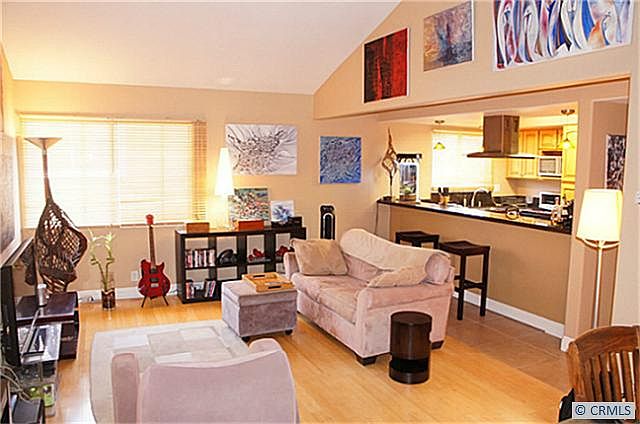 1st image of 1066 E 2nd St APT 4