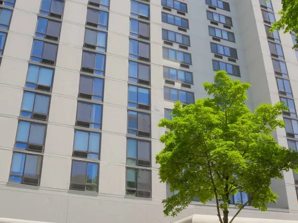 1221 N Dearborn Pkwy #411S, Chicago, IL 60610