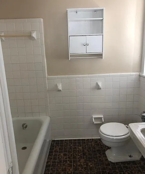 702 Redgate Ave #7 — Photo 8