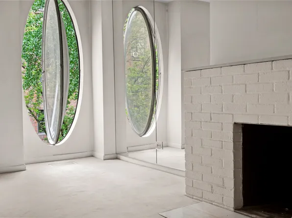 251 East 71st Street image 4 of 11