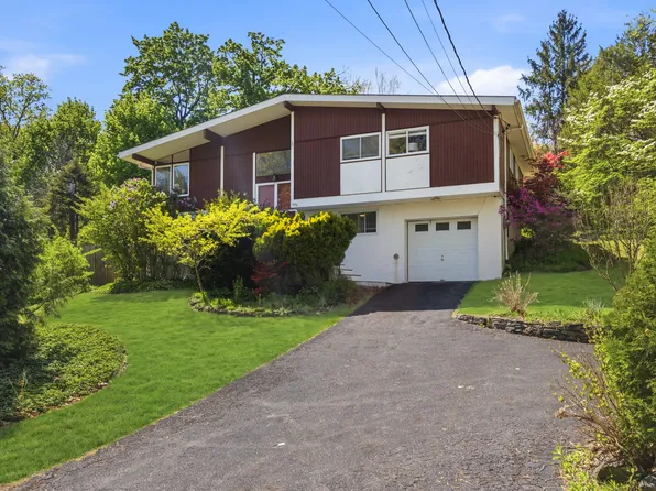 280 N State Rd, Briarcliff Manor, NY 10510