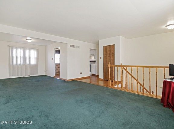 3rd image of 22943 Valley Dr