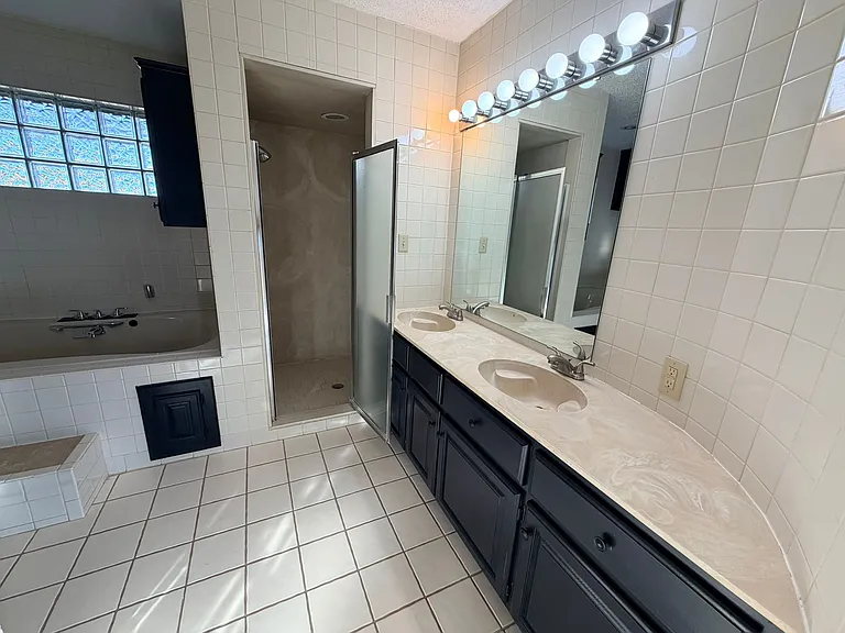 1323 SE Clover Ln — Photo 29