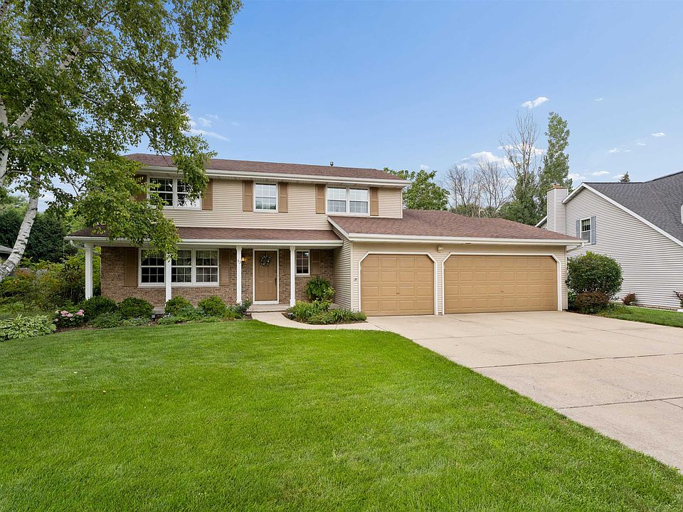 1st image of 33 Pheasant Ct