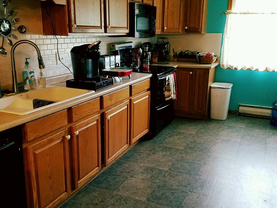 2nd image of 689 Copenhaver Rd