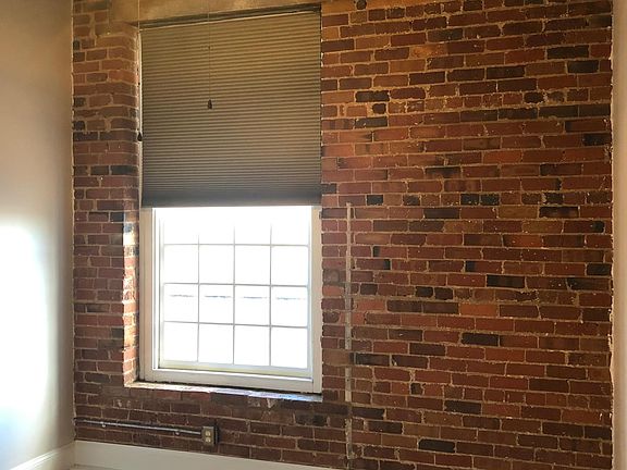 4th image of 322 E Council St #2