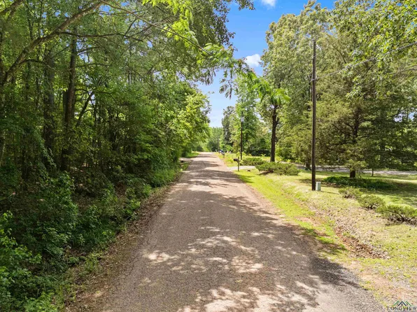 Amos Rd, Longview, TX 75602