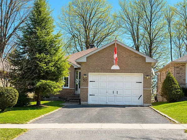 37 Nicholson Dr, Barrie, ON L4N 8L7