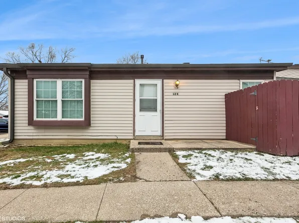 12K Fernwood Dr #12K, Bolingbrook, IL 60440
