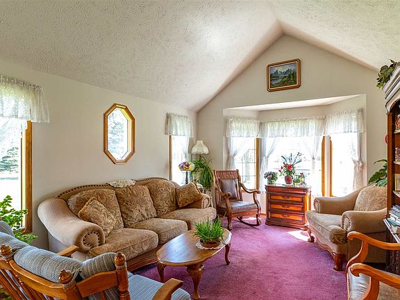 5th image of 25807 E Lincoln Dr