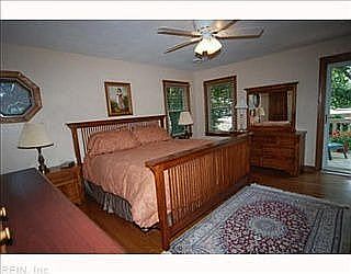Before master bedroom 