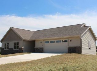 2125 Island View Ln, Kronenwetter, WI 54455