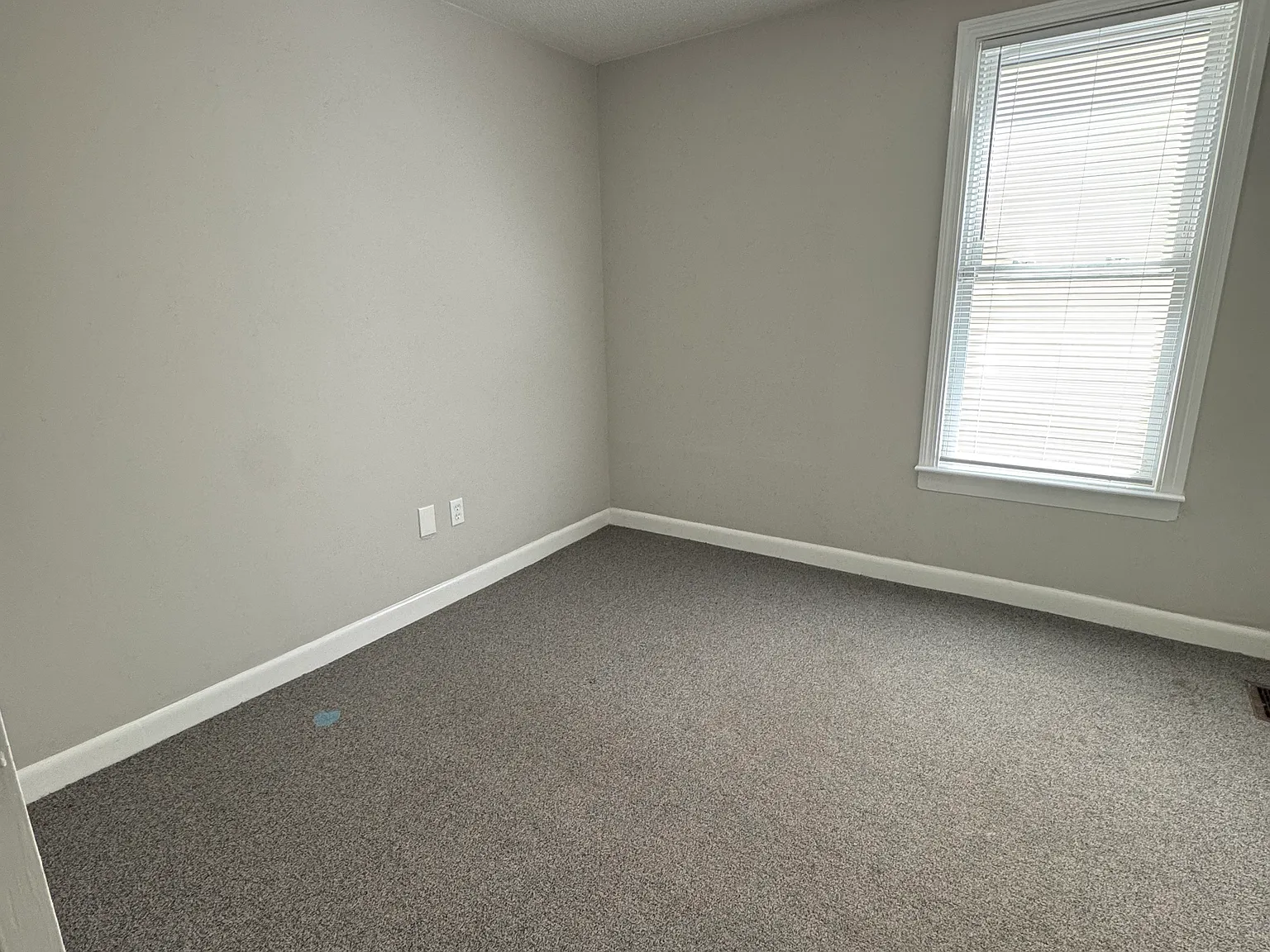 2 bed, 9999 sqft, $2,650 — Photo 4