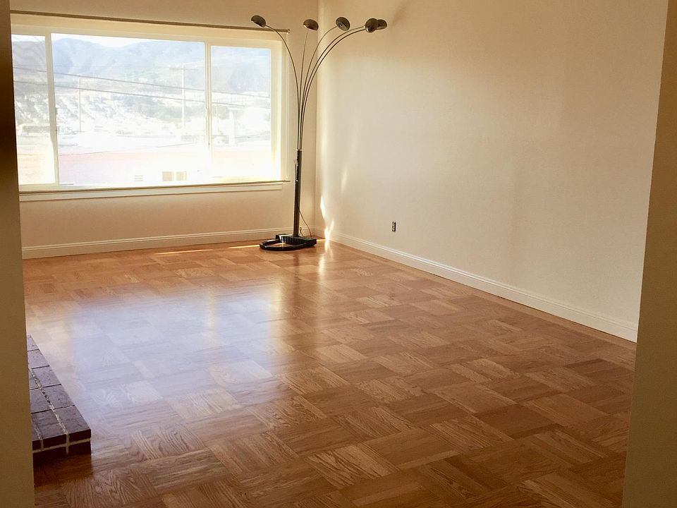 1st image of 374 Harkness Ave