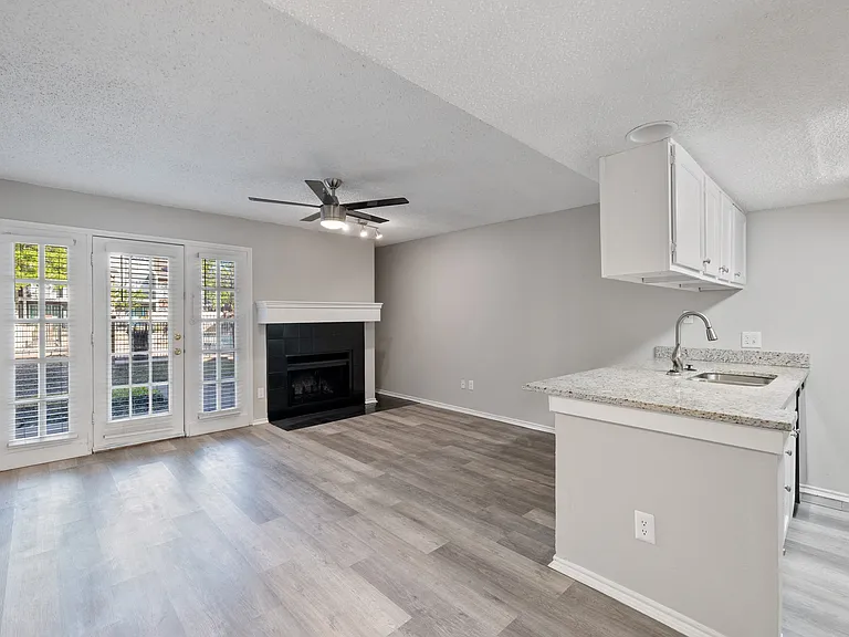 Fairway Greens Apartments — Photo 32