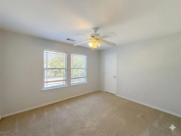 5108 Keating St — Photo 12