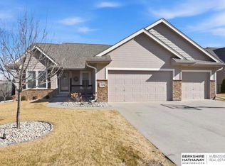 14836 Prairie Star St, Bennington, NE 68007