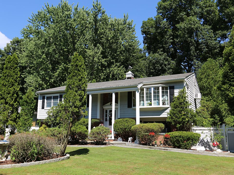 1st image of 2480 Linette Ct