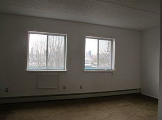 3319 13th St #2, Astoria, NY 11106