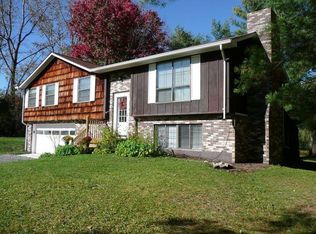 14 Cricket Ln, Freeville, NY 13068