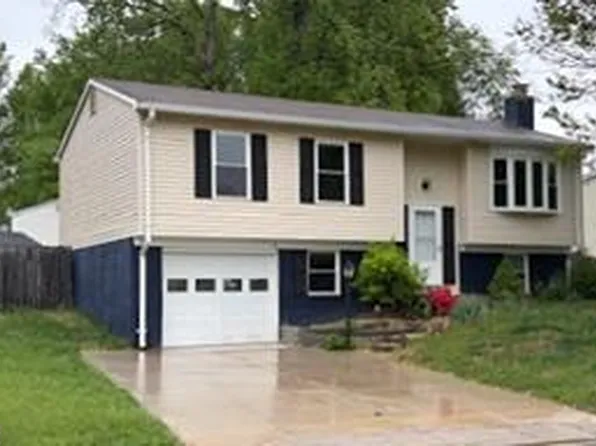 5598 Shadybrook Dr, Woodbridge, VA 22193