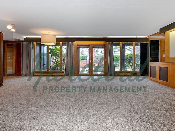 2nd image of 4215 N Winchell St