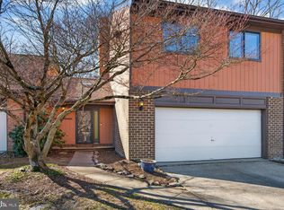 2599 Tree House Dr, Woodbridge, VA 22192