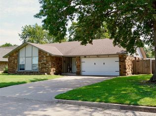 2033 W Louisville St, Broken Arrow, OK 74012