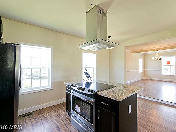 4th image of 1183 Green Acre Dr