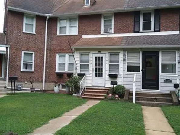 631 Jansen Ave, Essington, PA 19029