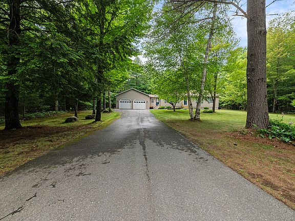 5th image of 12 Russell Drive