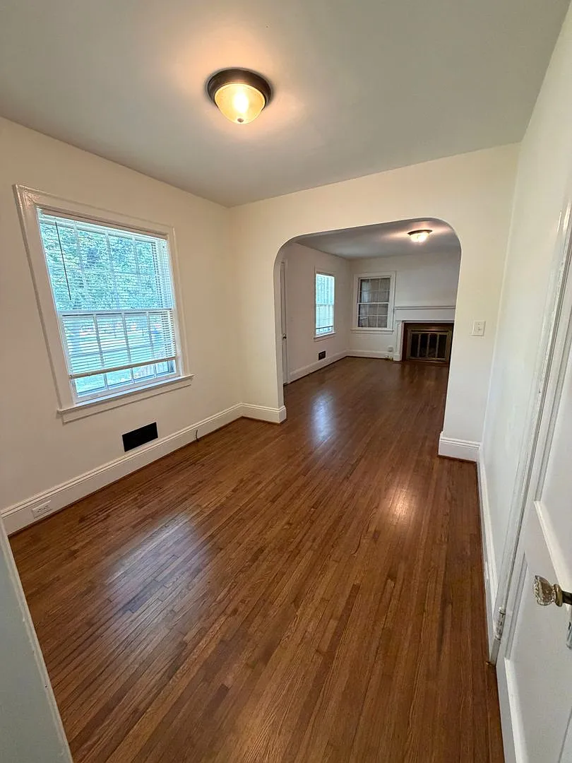 T.R. Lawing Realty Property — Photo 4