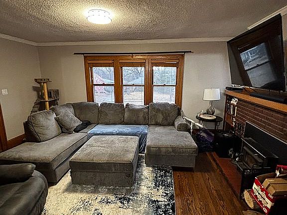 4th image of 2016 30th St