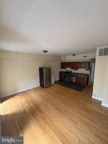 413 N Preston St #3 Photo 1