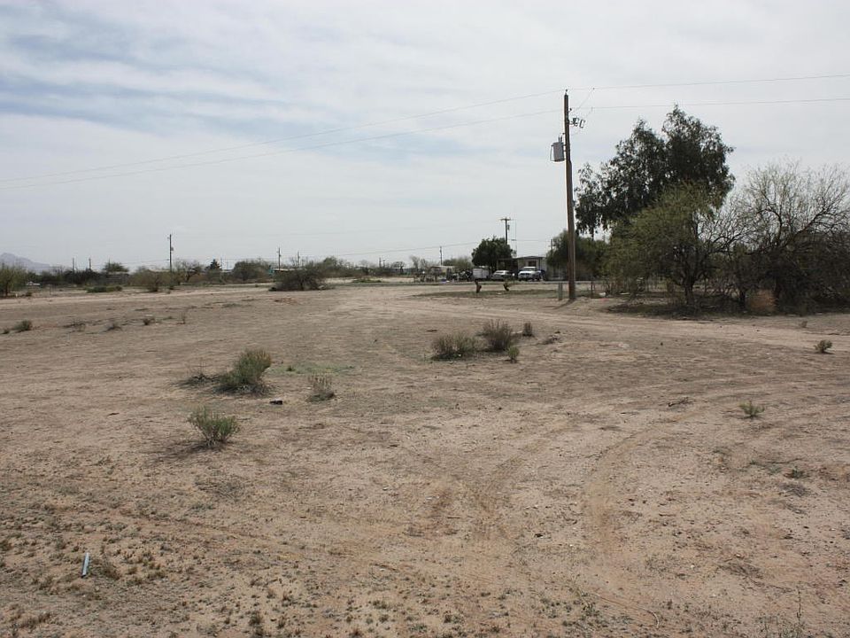 2nd image of 3165 W Madera Dr
