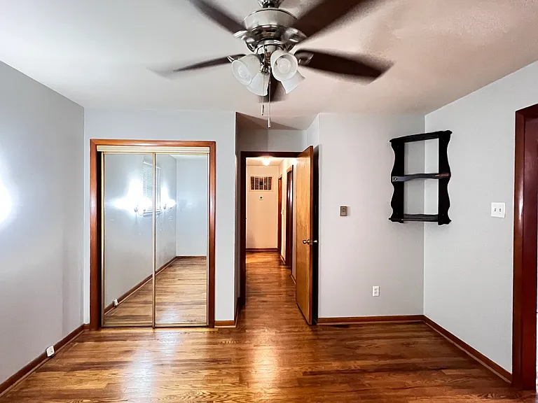 8141 Valley Estates Dr — Photo 5