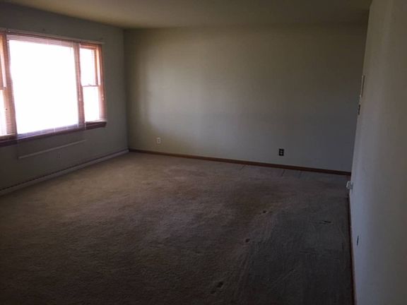 5th image of 10 Robinwood Dr