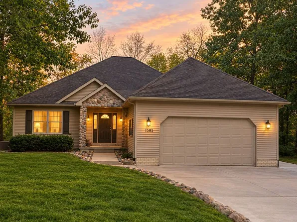 1585 Ichabod Trl, Beaverton, MI 48612