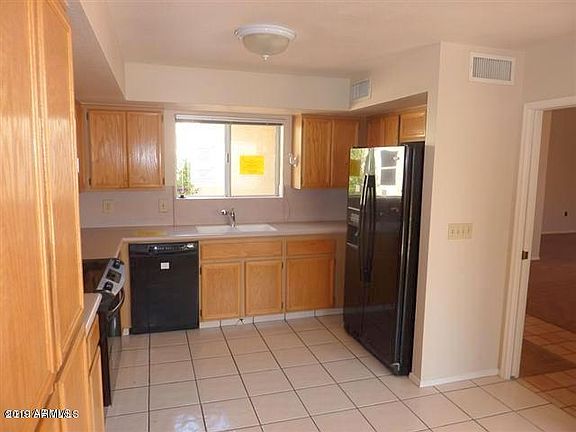 4th image of 26409 S Lakewood Dr