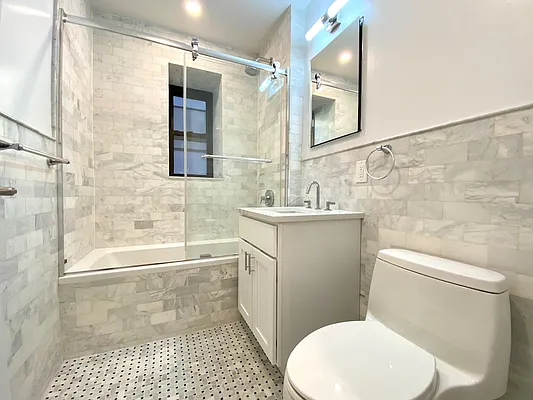 Rented by The Dermot Realty Management Company | media 74