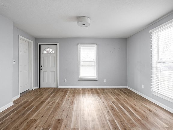 5th image of 412 Bernard Ave
