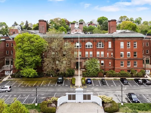 54 Forest St APT 117, Medford, MA 02155